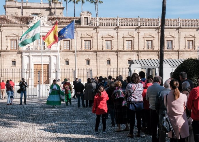 Archivo - Jornada de puertas abiertas del Parlamento de Andalucía celebrada el 22 de febrero de 2020. (Foto de archivo).