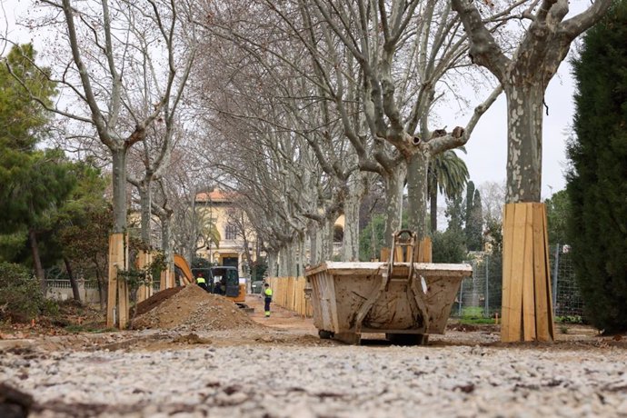 El AMB rehabilita el parque de Can Buxeres de L'Hospitalet (Barcelona) con 1,08 millones.