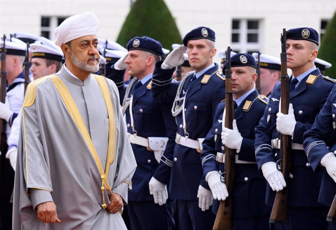 Archivo - El sultán de Omán, Haitham bin Tariq al Said 