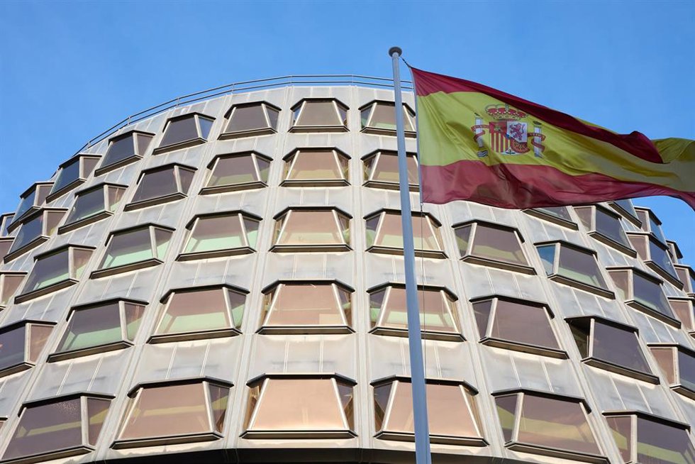 Archivo - Vista de la fachada del Tribunal Constitucional el día en el que se celebra el acto solemne de toma de posesión de los cuatro nuevos magistrados en el Tribunal Constitucional (TC), a 9 de enero de 2023, en Madrid (España). Los nuevos magistrad