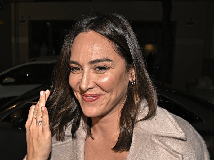 Tamara Falcó llega a casa muy feliz tras lucir su alianza