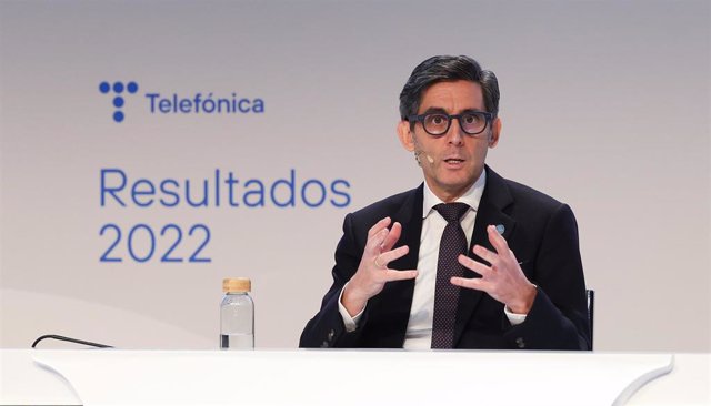 El presidente ejecutivo de Telefónica S.A., José María Álvarez-Pallete, interviene en la rueda de prensa para dar a conocer los resultados anuales de Telefónica correspondientes a 2022, en el Distrito Telefónica, a 23 de febrero de 2023, en Madrid 