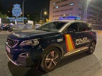 Detenido en el centro de Sevilla tras golpear a un taxista en la parada de un hotel