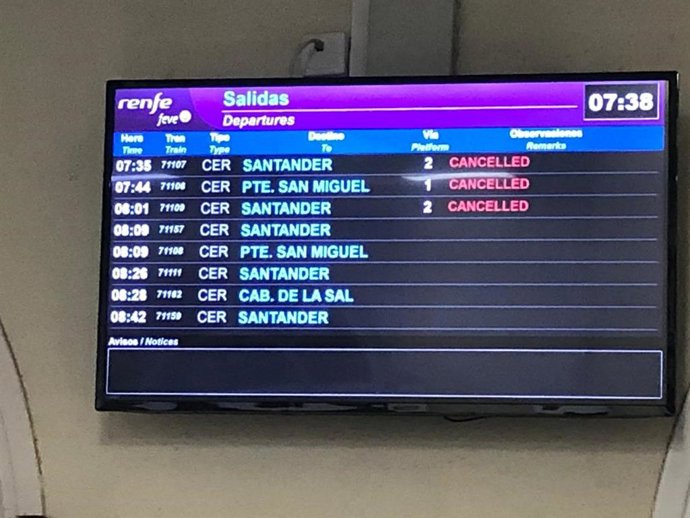 Panel informativo del servicio de trenes