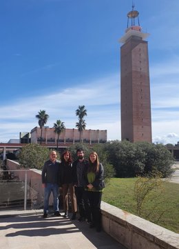 Investigadores de Valzeo en la Universidad Pablo de Olavide.