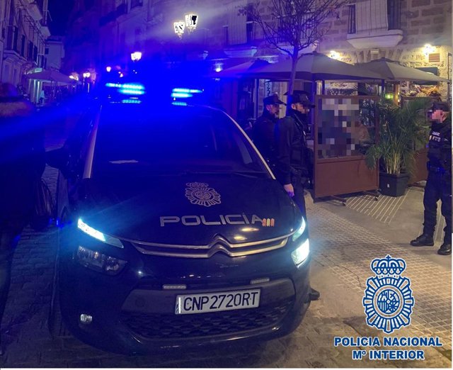 Nota De Prensa: Detenido En Cádiz Un Prófugo De La Justicia Que Utilizaba Otra Identidad Para Evitar Ser Descubierto