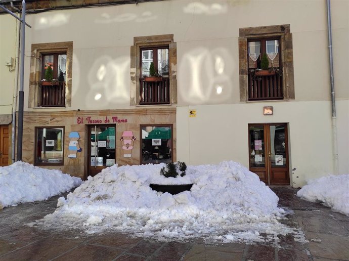 Archivo - Nieve en Reinosa.- Archivo