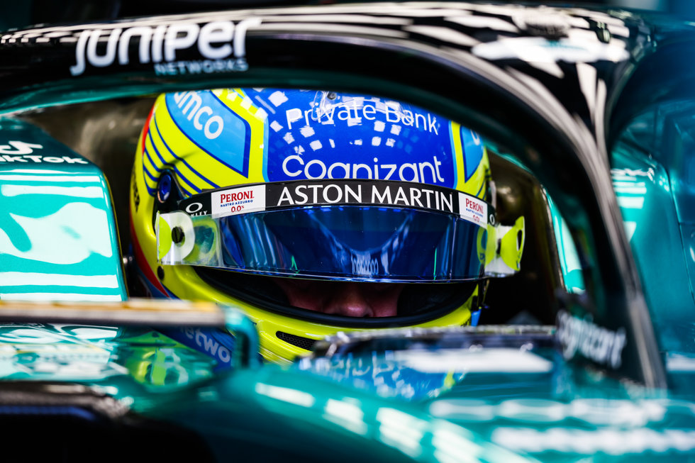 El piloto Espaol Fernando Alonso (Aston Martin), en el test oficial de pretemporada en Baréin 2023.