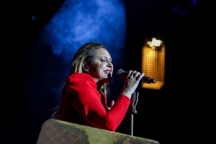 Archivo - La cantante Niña Pastori durante un concierto en el festival Noches del Botánico