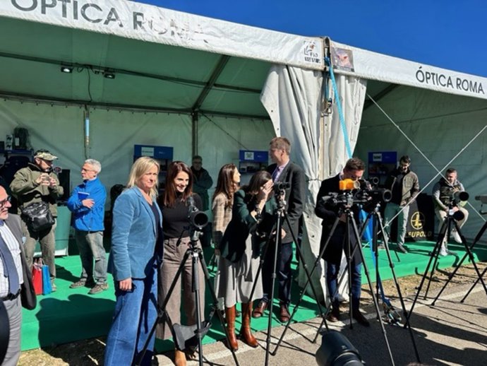 Autoridades en la inauguración de la Feria Internacional de Turismo Ornitológico de Extremadura 2023