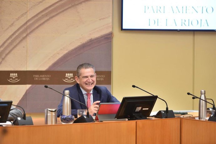 El consejero de Hacienda, Celso González