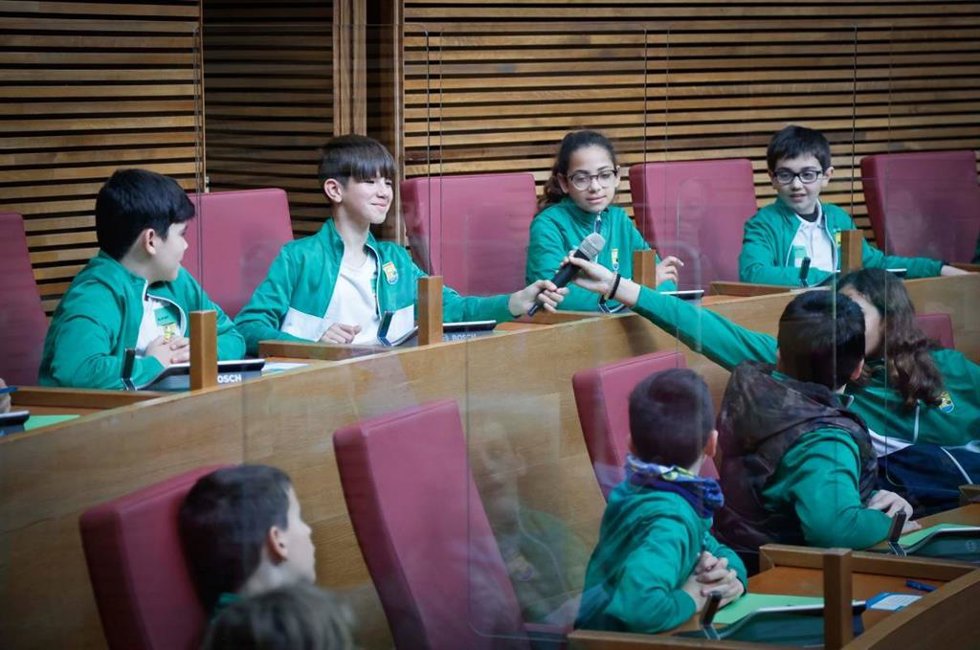 Pleno infantil en les Corts Valencianes
