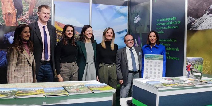 Nota De Prensa Y Foto De La Presentación De La Oferta De Ecoturismo En Extremadura