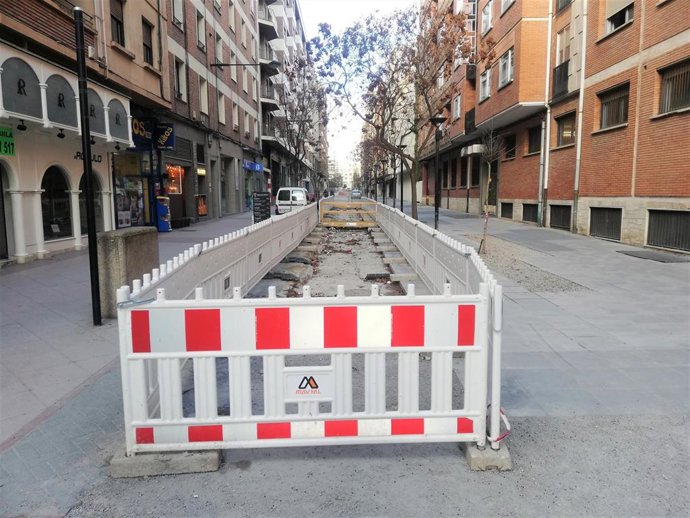 Obras en una de las calles de las Cien Tiendas a 31 de enero de 2023