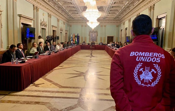 Pleno del mes de febrero del Ayuntamiento de Huelva.