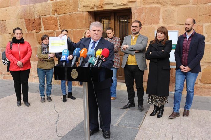 El delegado del Gobierno en la Región y secretario general de los socialistas murcianos, José Vélez, en un acto en Lorca
