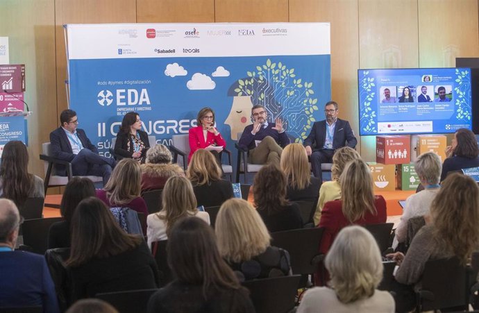 O director xeral de Pesca, Acuicultura e Innovación Tecnolóxica, Antonio Basanta, participa no panel IV: Cara a un Atlántico máis sustentable do II Congreso Súmate ao cambio sustentable, organizado por Empresarias y Directivas del Atlántico (EDA).