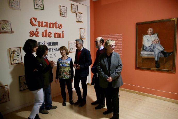 Inauguración de la exposición 'Cuanto sé de mí: José Hierro en su centenario (1922-2022)'