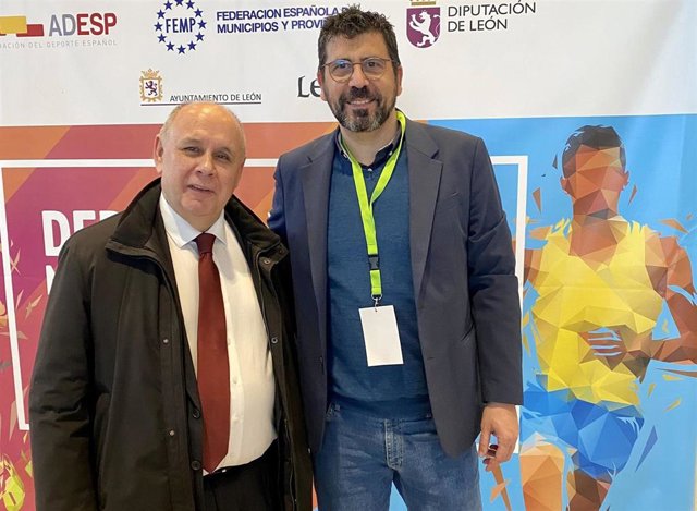 Alberto Bustos participa en el Congreso Deporte y Municipalismo organizado por la FEMP