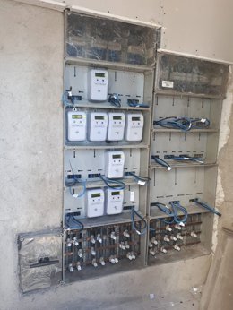 Archivo - Contadores de un edificio ocupado.