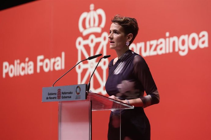 La presidenta del Gobierno de Navarra, María Chivite, en el acto de celebración del Día de la Policía Foral
