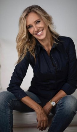 Marta Robles inaugura la 17 edición de 'Escritores en su tinta' el próximo martes en Molina de Segura