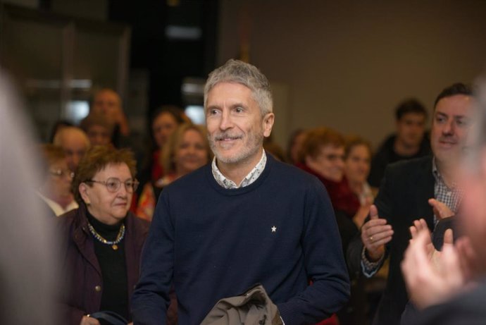 El ministro del Interior, Fernando Grande-Marlaska, en el acto de presentación del candidato del PSOE a la Alcaldía de A Estrada (Pontevedra).