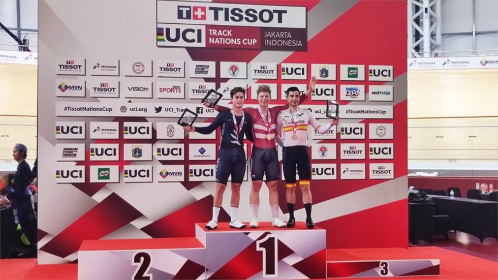 Sebastián Mora se cuelga el bronce en el Ómnium de la Copa de las Naciones de Pista de Yakarta
