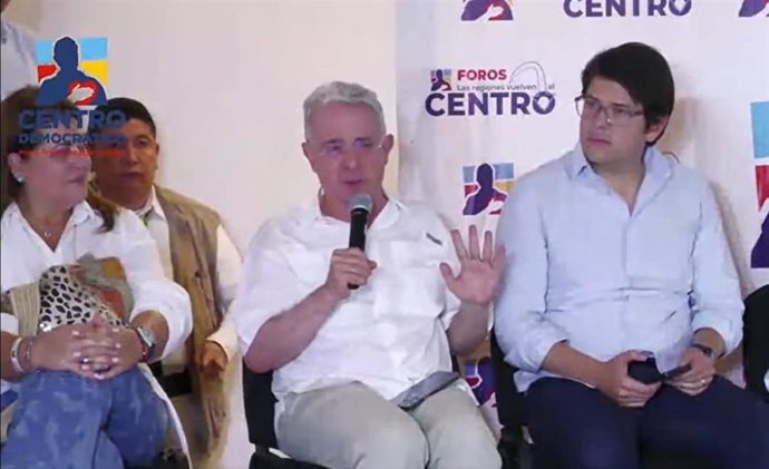 El expresidente colombiano Álvaro Uribe