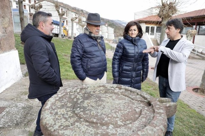 Visita realizada por la presidenta del Gobierno de La Rioja, Concha Andreu, a Mansilla de la Sierra y Matute.