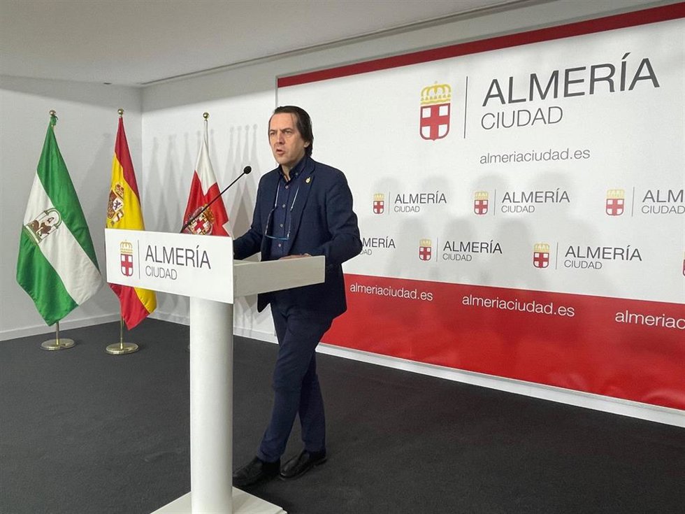 El portavoz del Grupo Municipal de Ciudadanos (CS) en el Ayuntamiento de Almería, Rafa Burgos