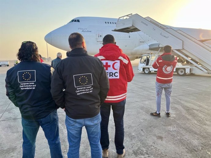 Llegada a Damasco de los primeros aviones de ayuda de la UE para Siria