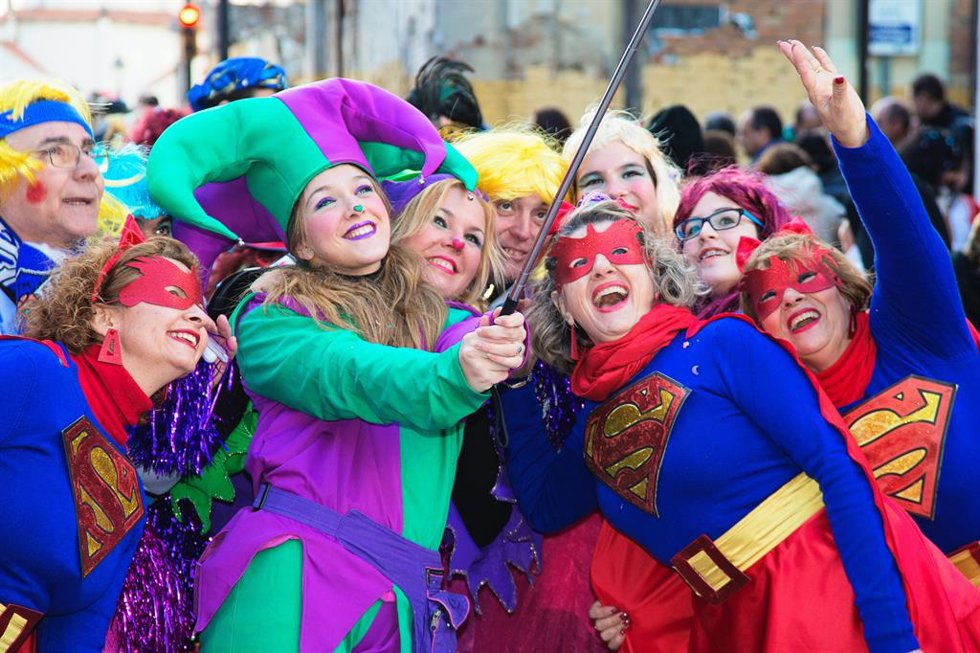 Mujeres disfrazadas de Carnaval