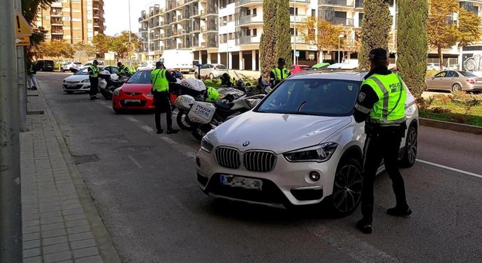 Control de vehículos de la Policía Local de Palma.