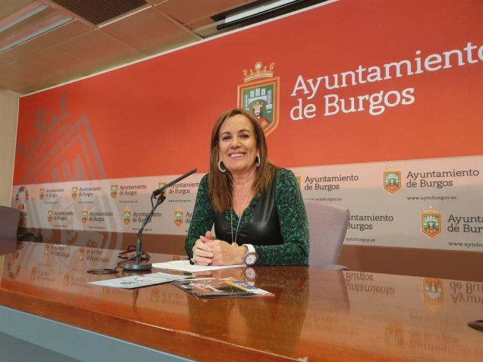 La Concejal De Cultura De Burgos, Rosario Pérez.