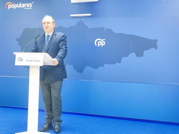 El portavoz de campaña del PP de Asturias, José Cuervas-Mons