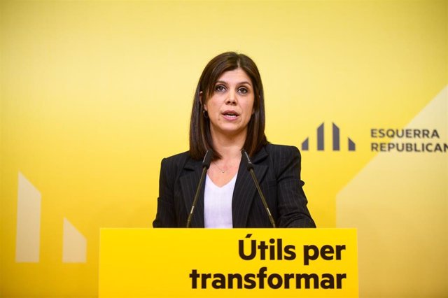 La portavoz y secretaria general adjunta de ERC, Marta Vilalta, en rueda de prensa.