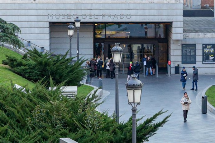 Archivo - Puerta de los Jerónimos del Museo del Prado, en Madrid a 14 de enero de 2020.