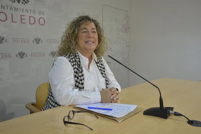 La concejala de Parques y Jardines, Marta Medina, ha presentado el proyecto de mejora del parque de las Tres Culturas.
