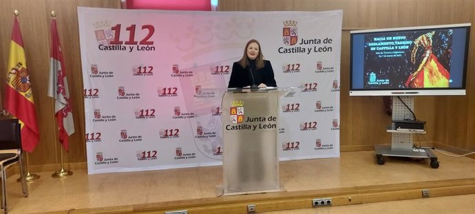 La directora de la Agencia de Protección Civil y Emergencias de la Consejería de Medio Ambiente, Vivienda y Ordenación del Territorio, Irene Cortés, este lunes durante la presentación del seminario