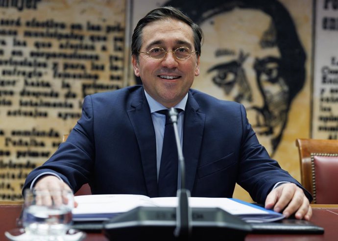 El ministro de Asuntos Exteriores, Unión Europea y Cooperación, José Manuel Albares, comparece ante la Comisión de Asuntos Exteriores del Senado, a 27 de febrero de 2023, en Madrid (España). Durante la comparecencia, Albares ha informado sobre las prior