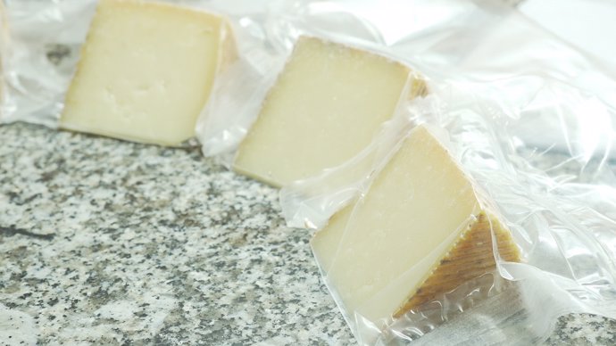 Envase del proyecto Go Orleans para alargar la vida del queso