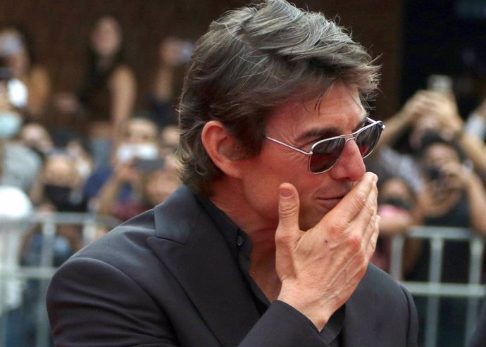 Tom Cruise revela el cutre disfraz que usa para ver sus películas en el cine