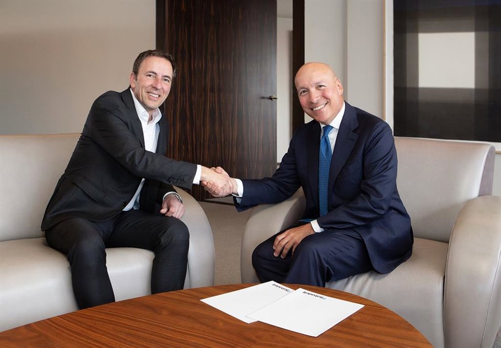El director general de Banca de Empresas y Red de Banco Sabadell, Carlos Ventura, y el consejero delegado de Nexi, Paolo Bertoluzzo.