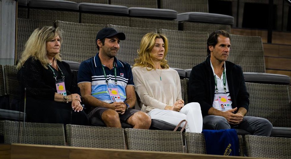Archivo - Tommy Haas (dcha), junto a Monica Seles viendo un partido del torneo de Indian Wells