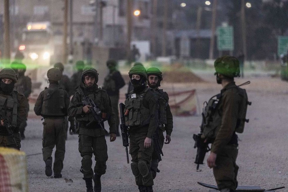 Soldados israelíes en Huwara, Cisjordania 
