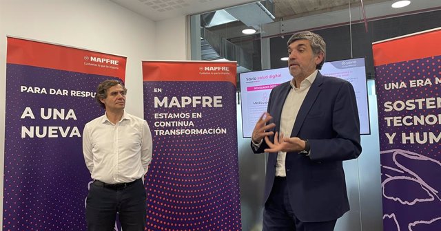 El CEO de Savia, Pedro Díaz Yuste, i el director d'innovació de Mapfre Espanya, Juan Cumbrado 