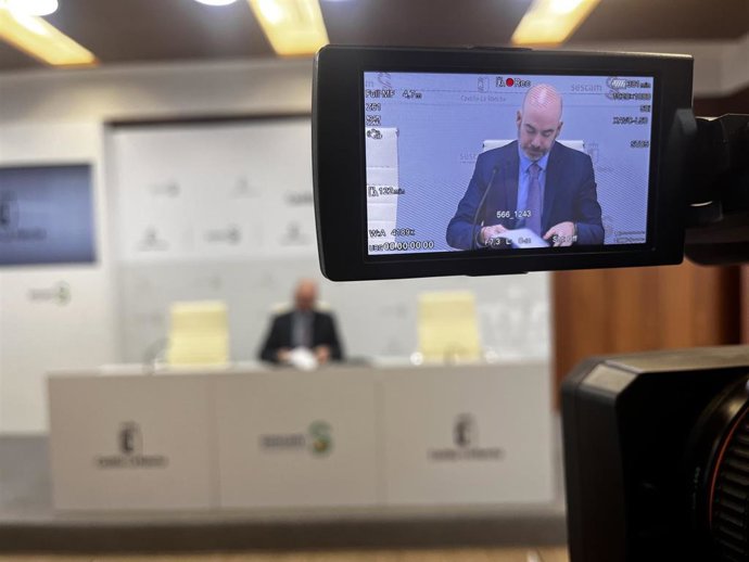 El director general de Recursos Humanos del Sescam, Íñigo Cortázar