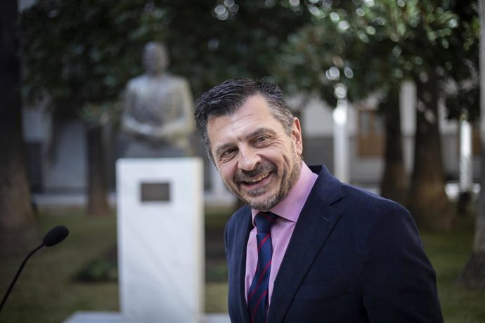 El portavoz del grupo parlamentario PP-A, Toni Martín (i), en una foto de archivo.