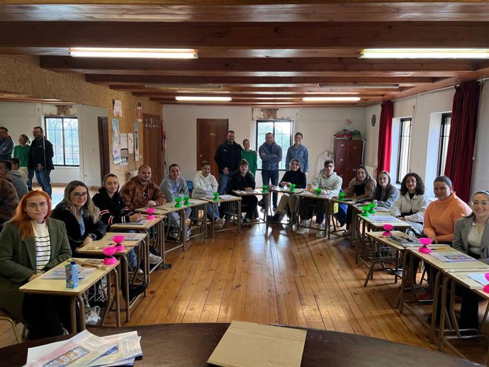 Participantes en una de las jornadas de formación en ocio y tiempo libre adaptado al medio rural